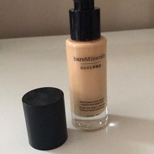 NEW BARE MINERALS BAREPRO FOUNDATION